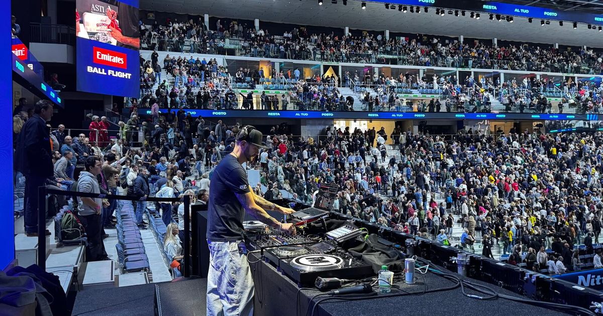 Dj Max risponde a Panatta: "Mi odia? E io gli dedico una canzone"