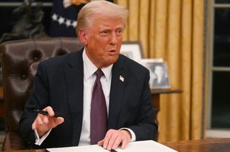 Trump riduce i dazi su caffè, tè, carne e banane