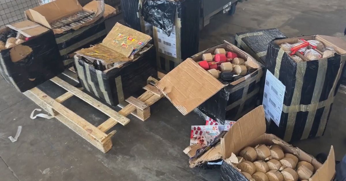 Bombe carta spedite con il corriere, maxi sequestro a Catania