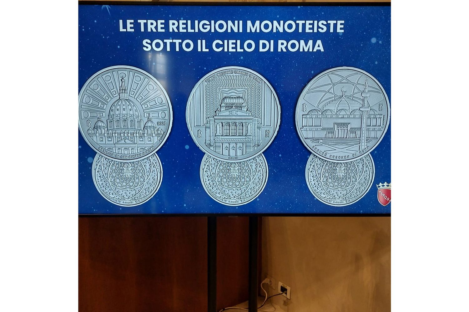 Trittico di monete: dialogo tra le tre religioni monoteiste a Roma