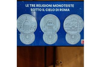 Trittico di monete: dialogo tra le tre religioni monoteiste a Roma