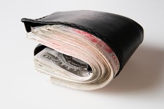 I Paperoni del mondo sempre più ricchi. Con le loro risorse via dalla povertà 3,8 miliardi di persone