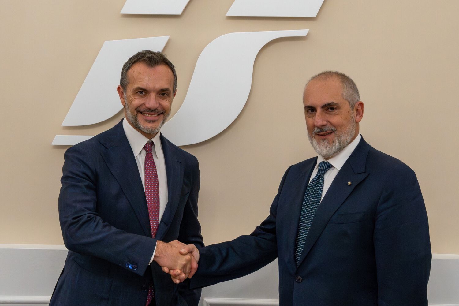 Judson Althoff, CEO di Microsoft Commercial Business - Stefano Antonio Donnarumma, Amministratore Delegato e Direttore Generale del Gruppo FS