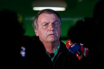 Brasile, arrestato l'ex presidente Bolsonaro