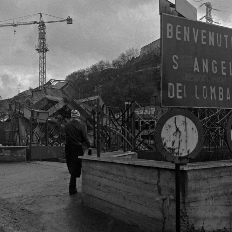 Sant Angelo dei Lombardi dopo il terremoto
