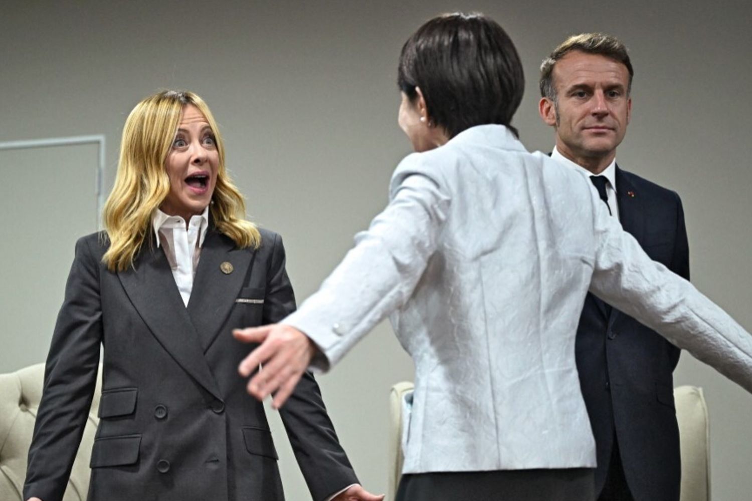 Giorgia Meloni incontra la premier giapponese Sanae Takaichi al G20