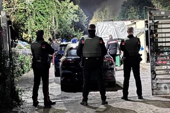 Blitz dei carabinieri