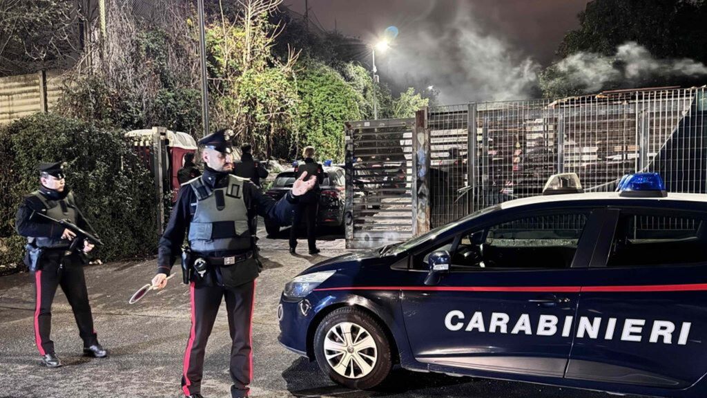 Blitz dei carabinieri