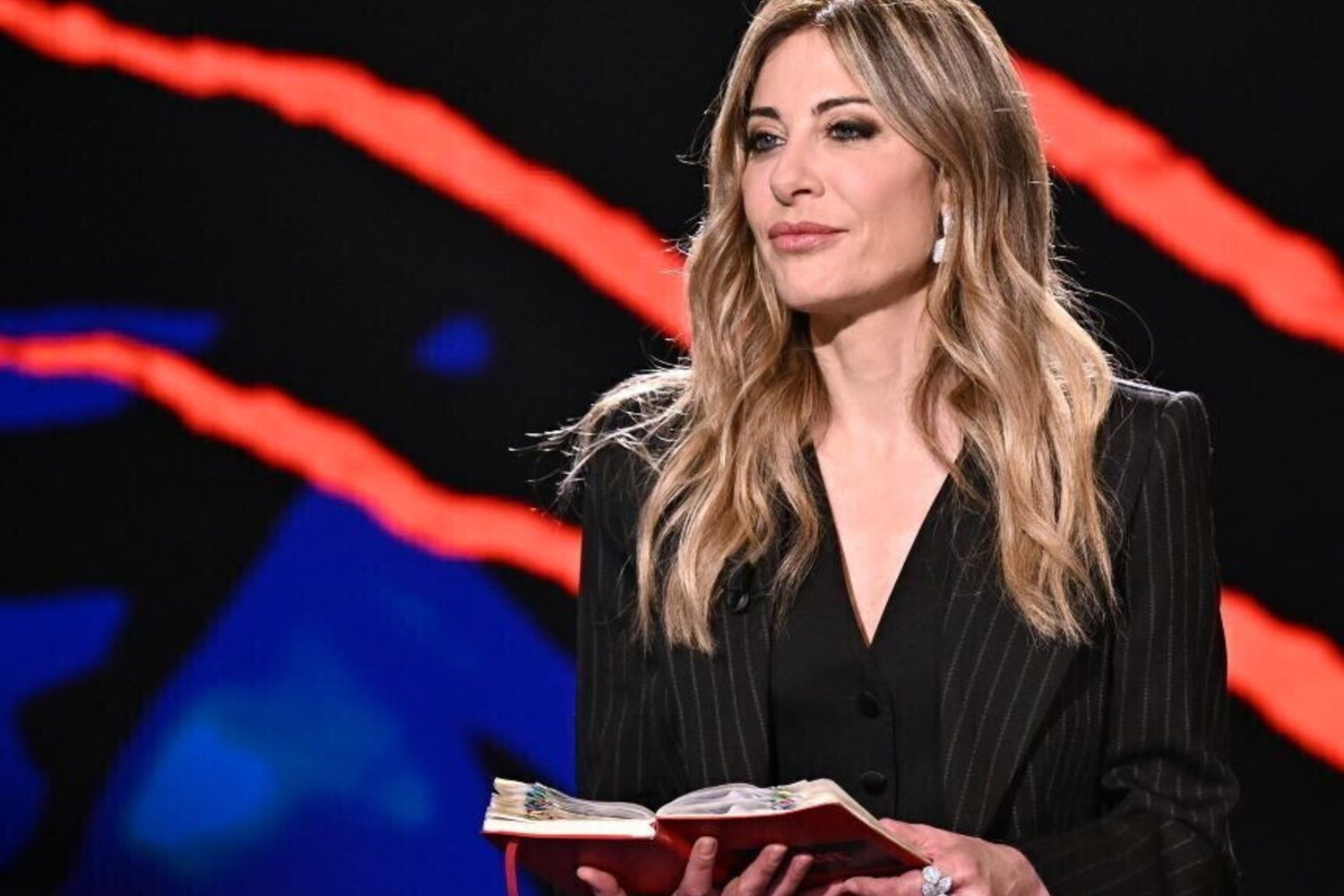 Palinsesti Rai: conferme per Carlo Conti, Milly Carlucci, Stefano De Martino. Il ritorno di 'Belve'