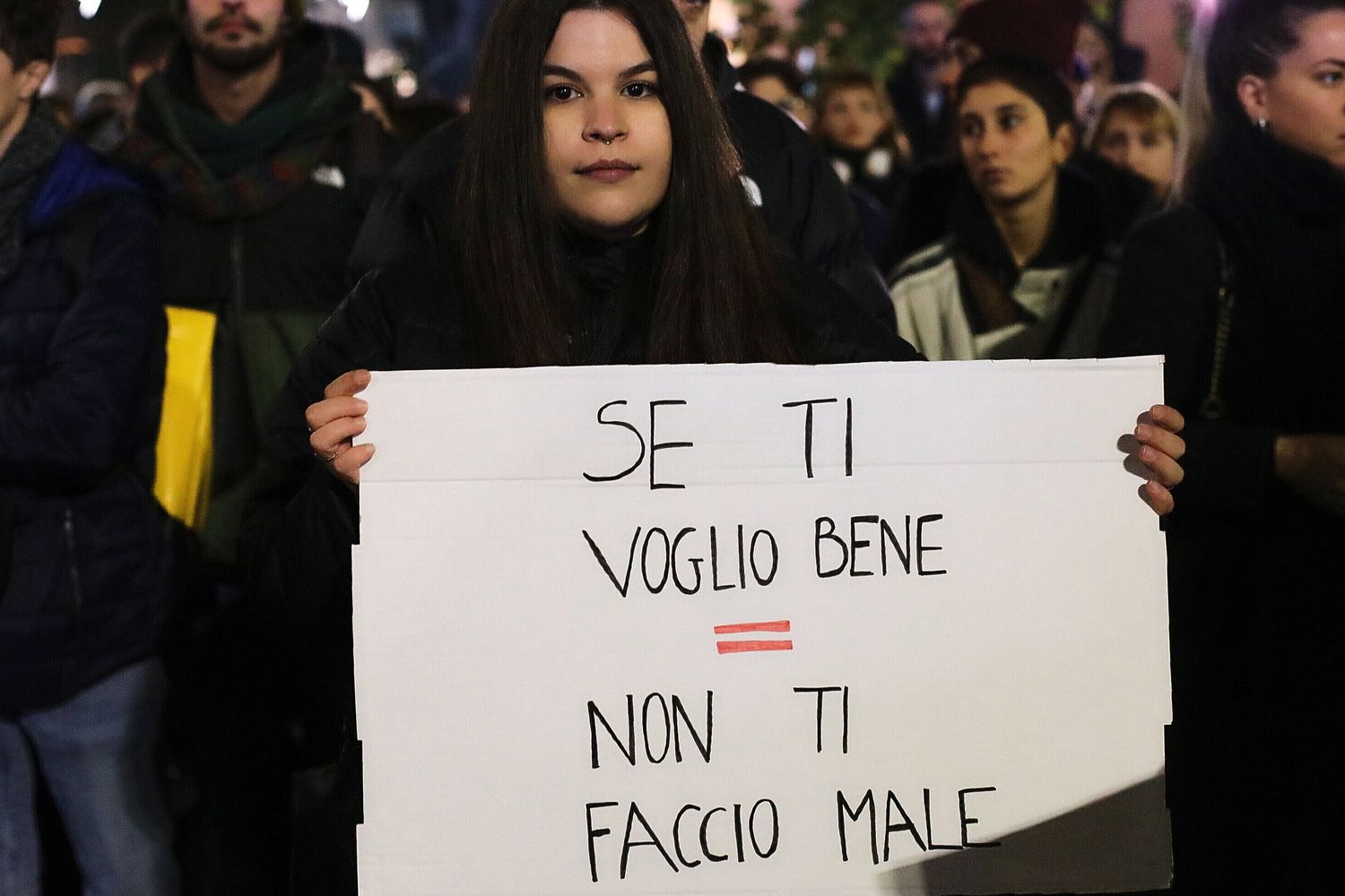 &nbsp;corteo contro la violenza sulle donne