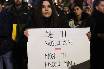 &nbsp;corteo contro la violenza sulle donne
