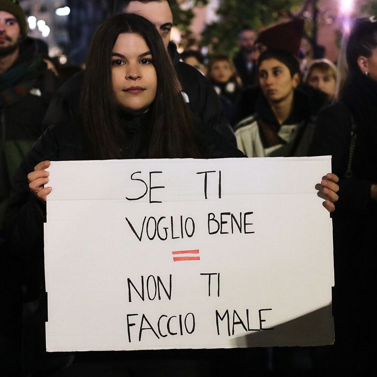 &nbsp;corteo contro la violenza sulle donne