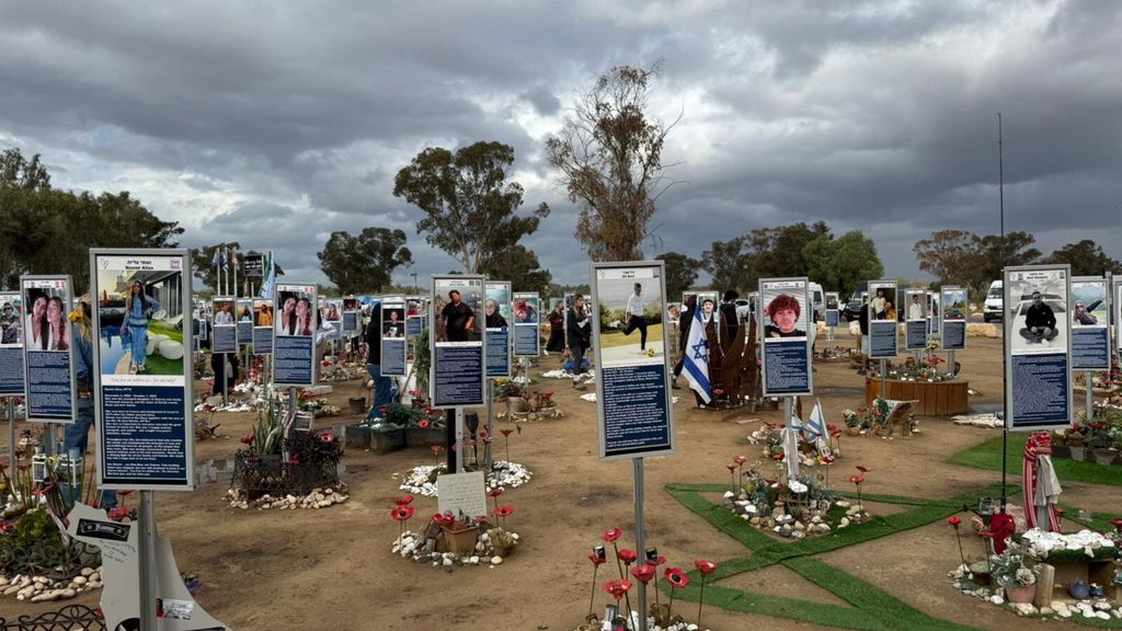 Nova Festival, l’alba del terrore: la storia di Mazal, sopravvissuta il 7 ottobre fingendosi morta