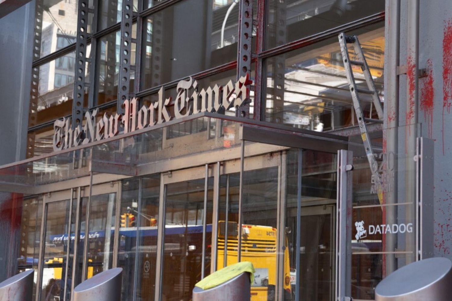 Il NYT su Trump: "Sta invecchiando". Lui attacca la giornalista: "E' di terzo grado, brutta sia dentro che fuori"