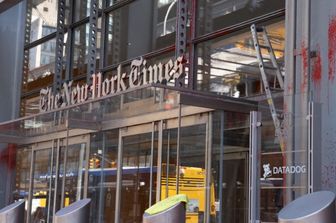 Il NYT su Trump: "Sta invecchiando". Lui attacca la giornalista: "E' di terzo grado, brutta sia dentro che fuori"