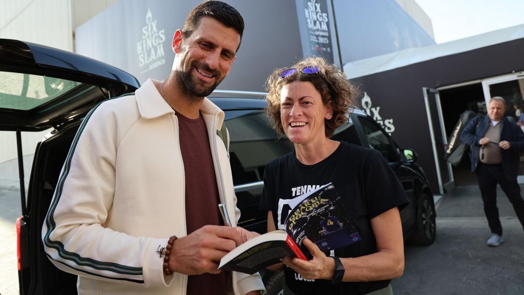 Novak Djokovic con la giornalista Serena Santini
