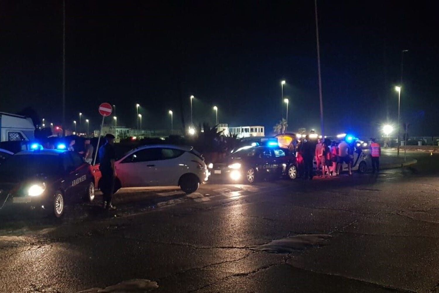 Controlli auto dei carabinieri