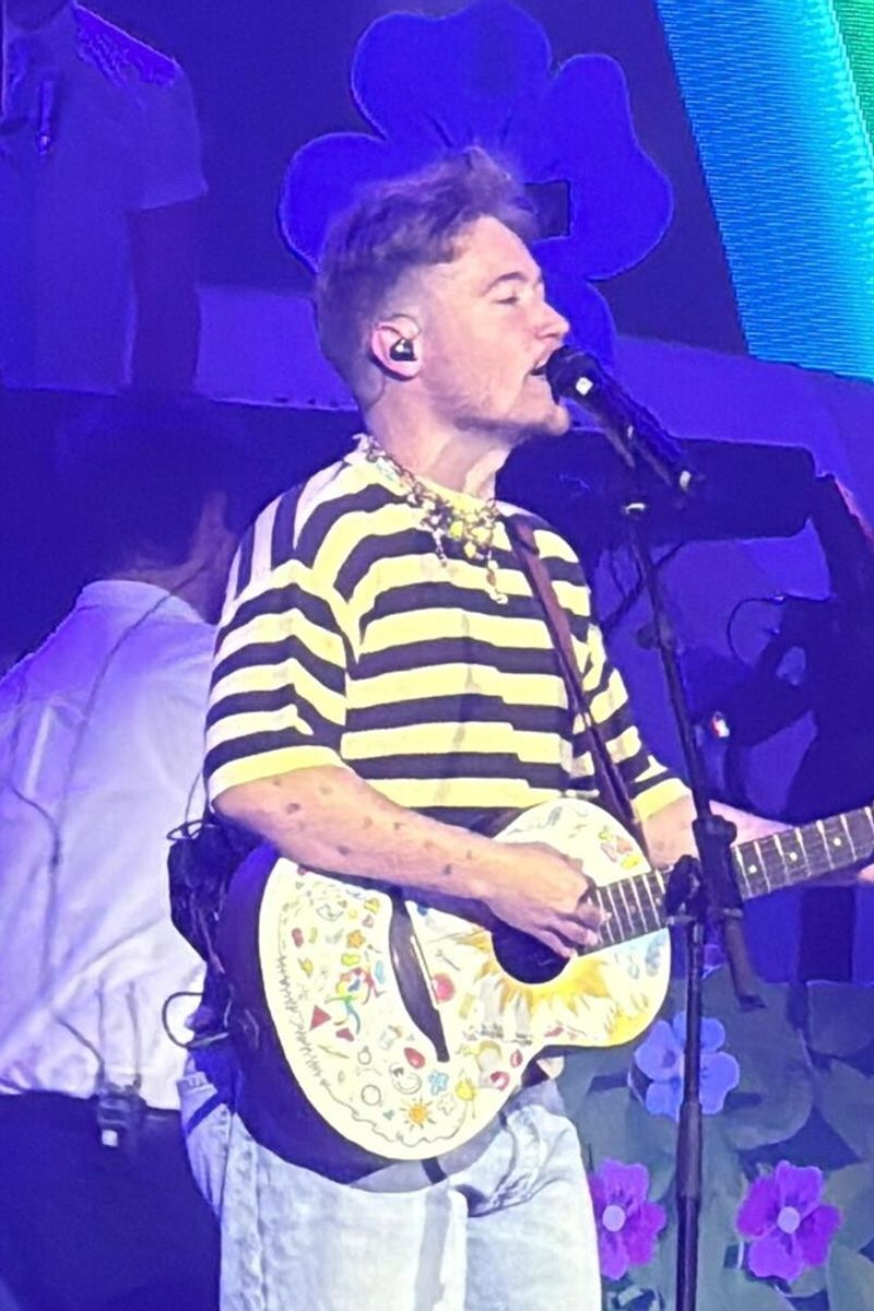 Alfa conquista Roma e chiude il tour. Sul palco anche Eddie Brock e Britti