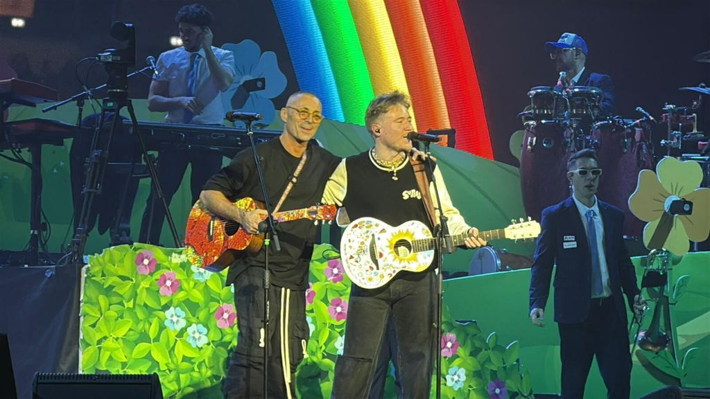 Alfa conquista Roma e chiude il tour. Sul palco anche Eddie Brock e Britti