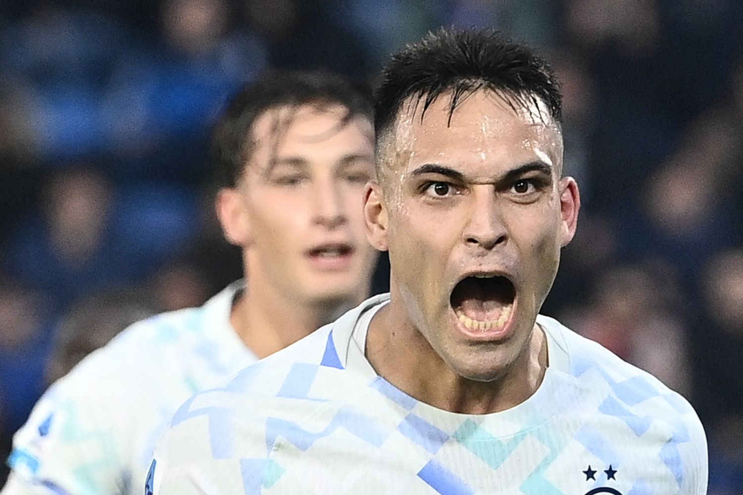 L'inter non brilla, ma ci pensa Lautaro Martinez: 2-0 al Pisa e -1 dalla vetta