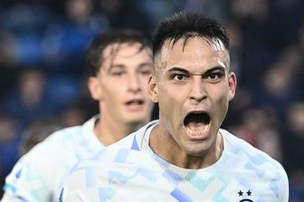 L'inter non brilla, ma ci pensa Lautaro Martinez: 2-0 al Pisa e -1 dalla vetta