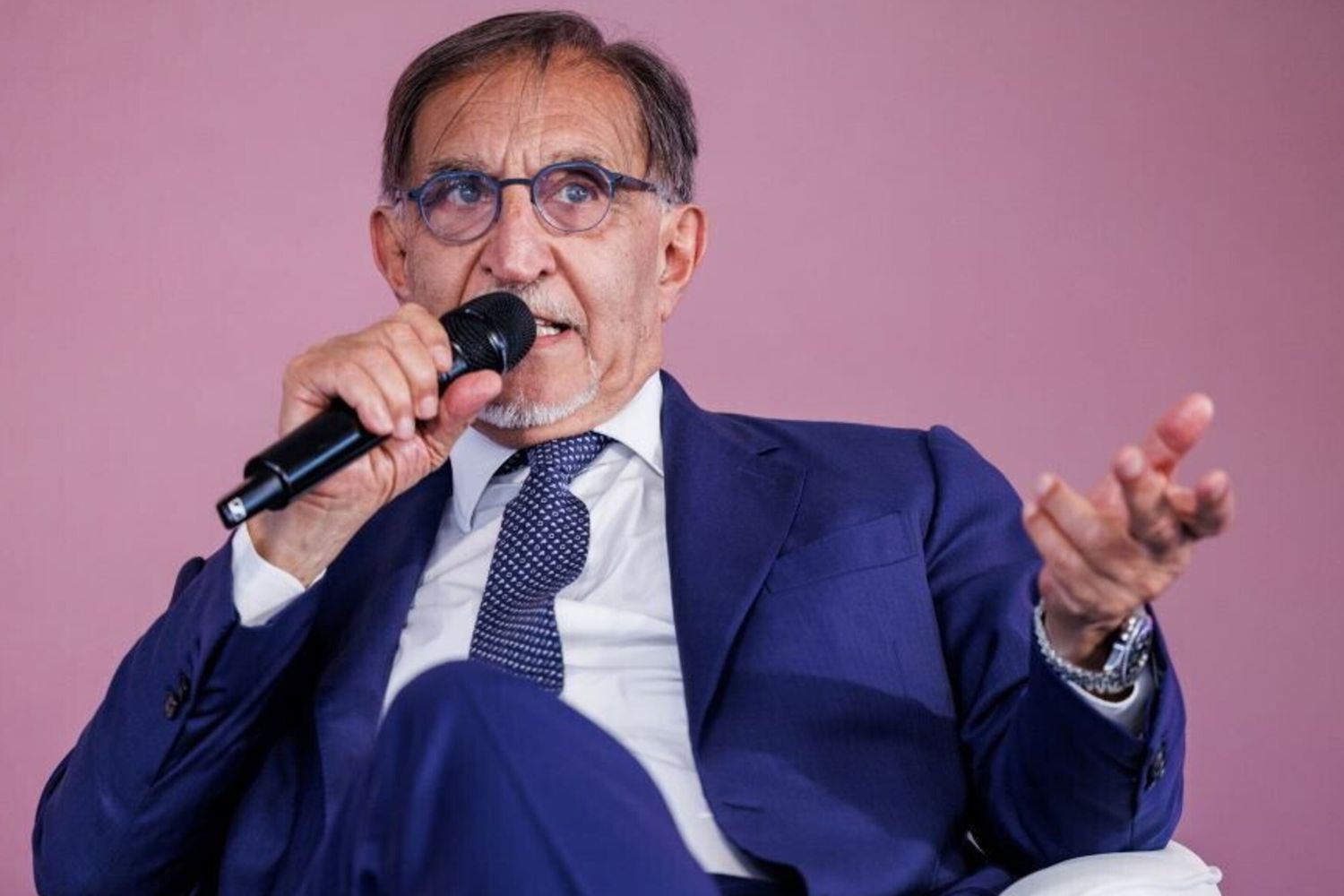 Carceri, appello di La Russa: "Entro Natale un decreto per fine pena a casa"