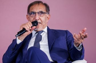 Carceri, appello di La Russa: "Entro Natale un decreto per fine pena a casa"