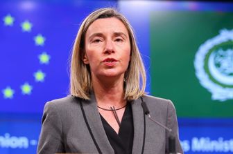 Inchiesta Ue per frode negli appalti pubblici: rilasciati Mogherini e Sannino