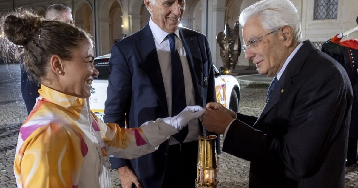 Dopo 20 anni la fiaccola olimpica è tornata in Italia. Oggi dal Quirinale comincia il suo viaggio
