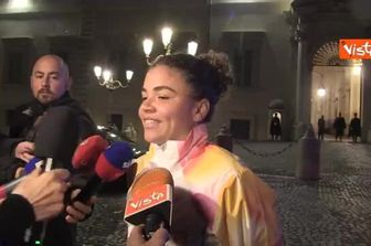 Milano Cortina 2026, Paolini: "Portare la Fiamma Olimpica per me è stato un privilegio"