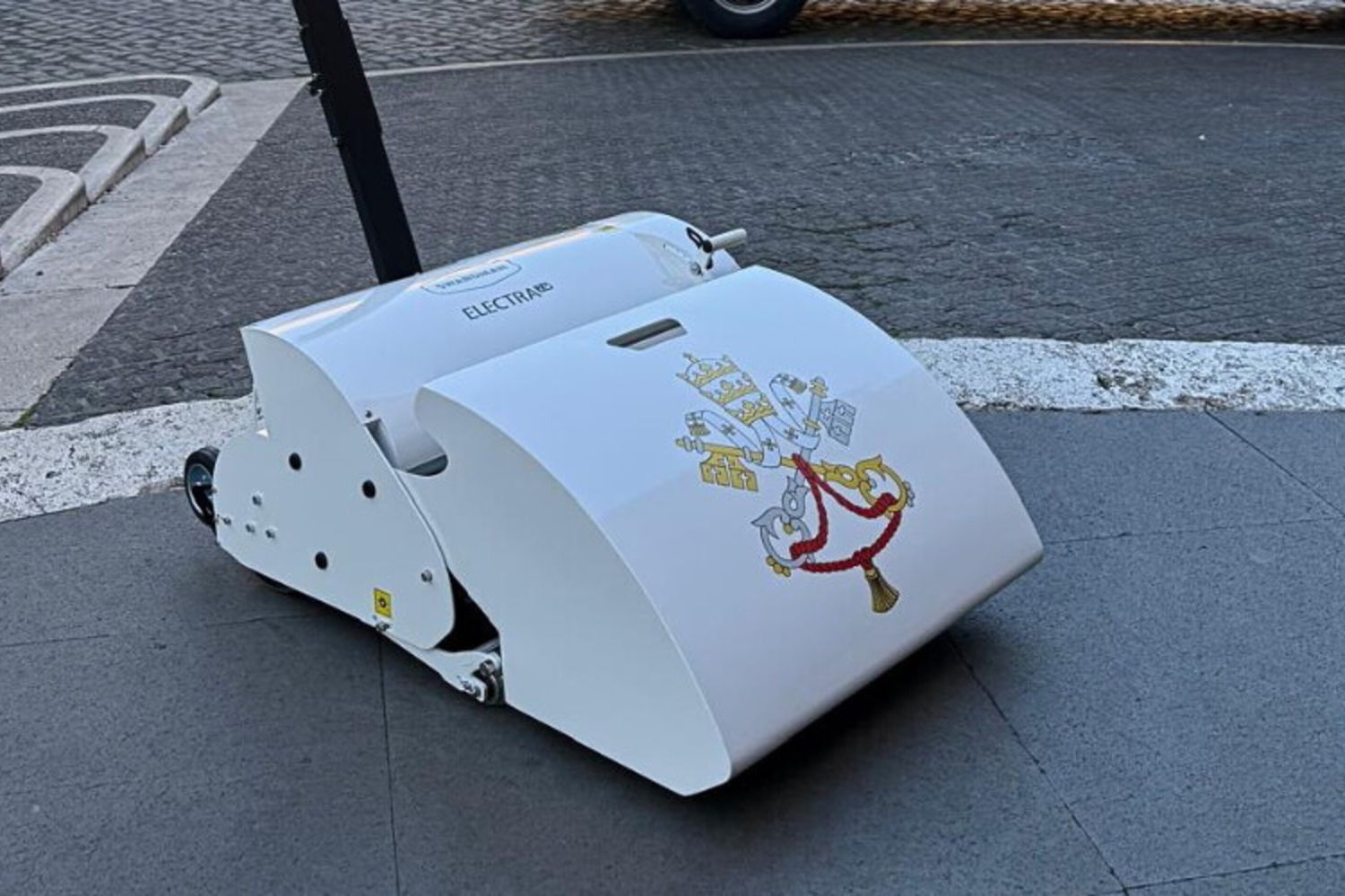 Il tosaerba per papa Leone