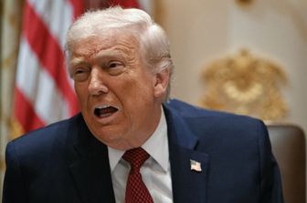 Trump: "Kiev sta perdendo, Zelensky accetti la realtà. E l'Europa non sa che cosa fare"