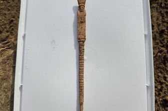 A Gela emerge uno stilo a forma di Erma di Dioniso