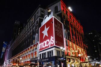 New York, turista americana accoltellata da Macy's
