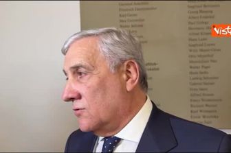 Tajani: Dobbiamo impedire che dal 2035 in Ue ci sia solo produzione di auto elettriche