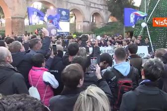 Atreju 2025, il finto sciopero dei giovani di Gioventù Nazionale, immagini