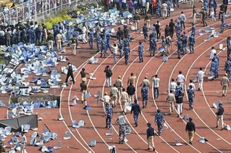 La protesta allo stadio di Calcutta