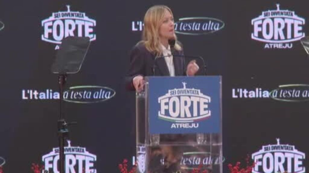 Meloni ad Atreju: Ringrazio Schlein, col suo "nannimorettismo" ha fatto parlare di noi