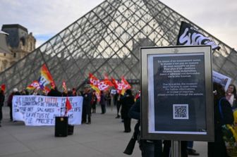 Il Louvre apre al pubblico ma i dipendenti restano in sciopero