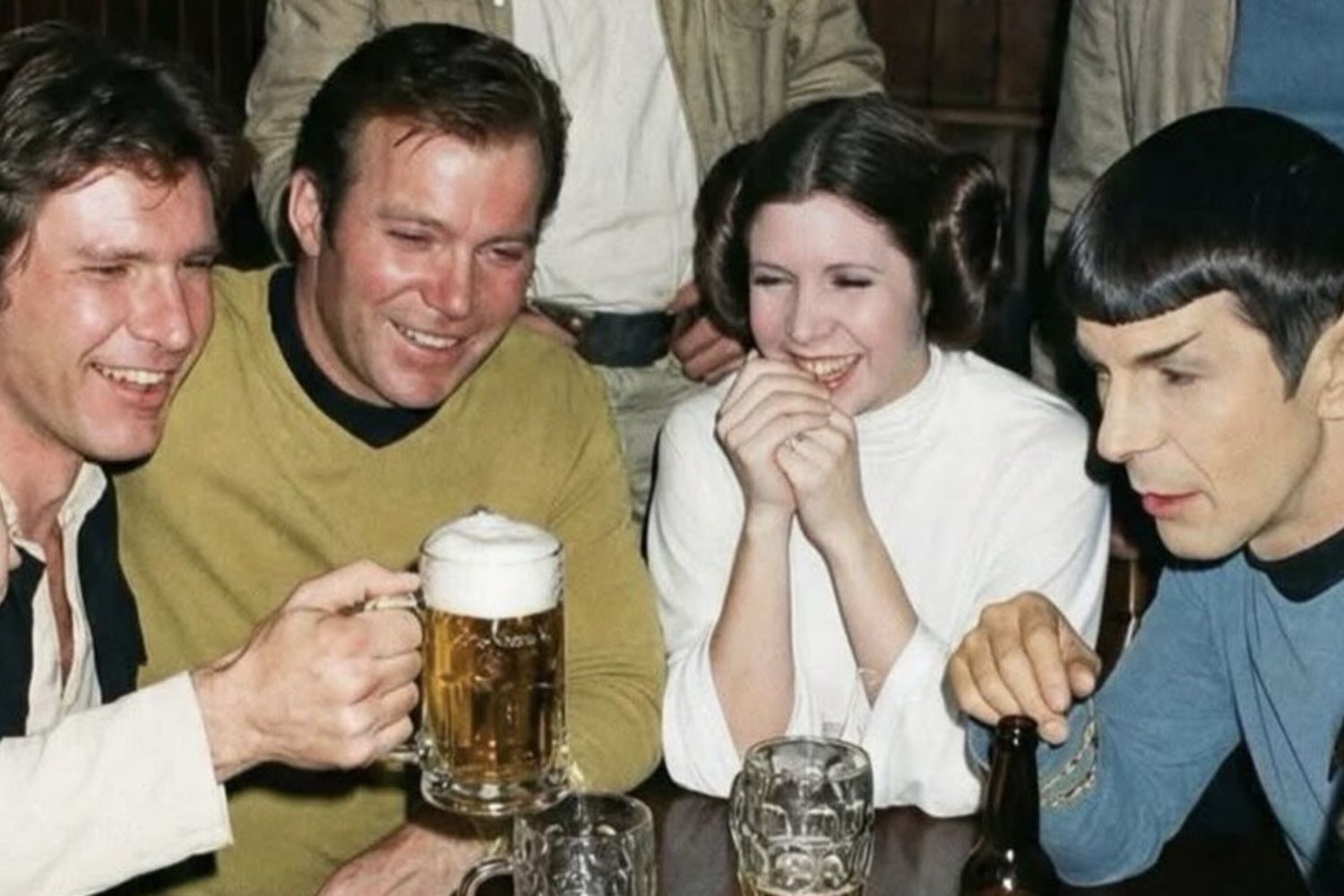 Immagine realizzata con IA: il cast di Star Trek e quello di Star Wars insieme al pub