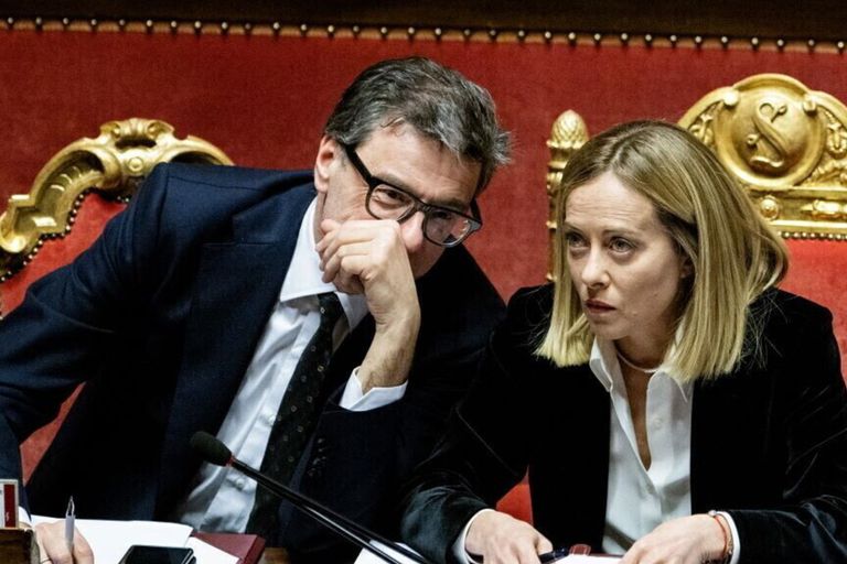 Il ministro Giorgetti e la premier Meloni
