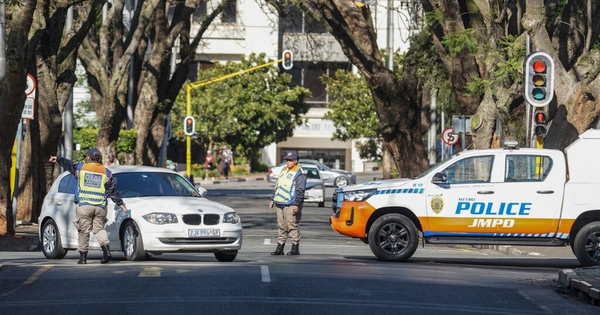 南アフリカ、ヨハネスブルグ近郊で武力攻撃：9人死亡
