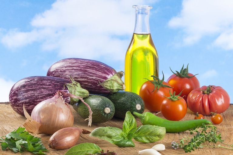 &nbsp;Gli ingredienti della dieta mediterranea