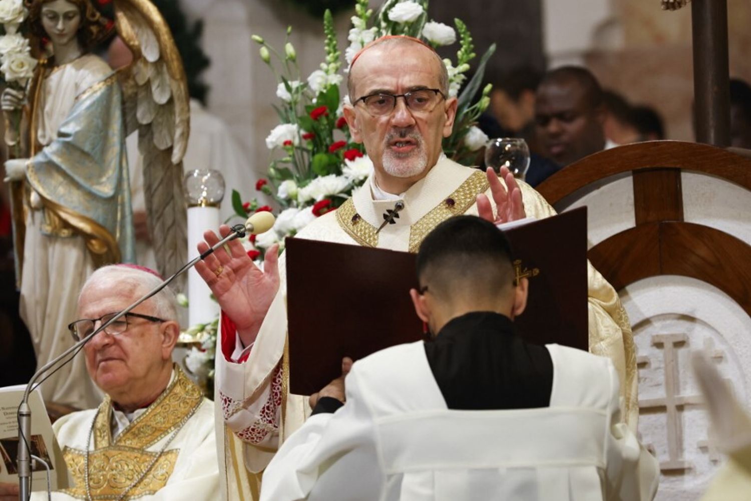 Torna il Natale a Betlemme. Pizzaballa: "Dio non attende che la storia migliori per entrarvi"