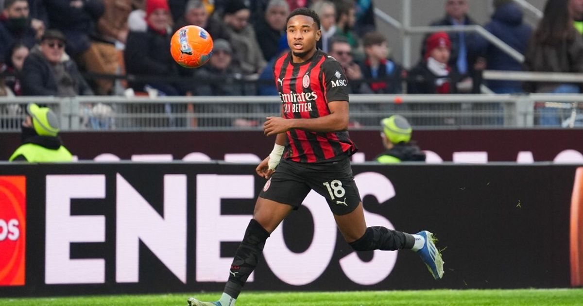 Il Milan travolge il Verona, doppietta di Nkunku