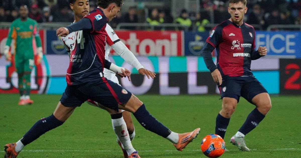 Serie A, Milan corsaro a Cagliari con un gol di Leao