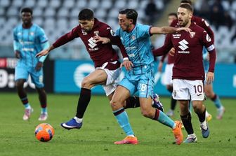 Toro show al Bentegodi