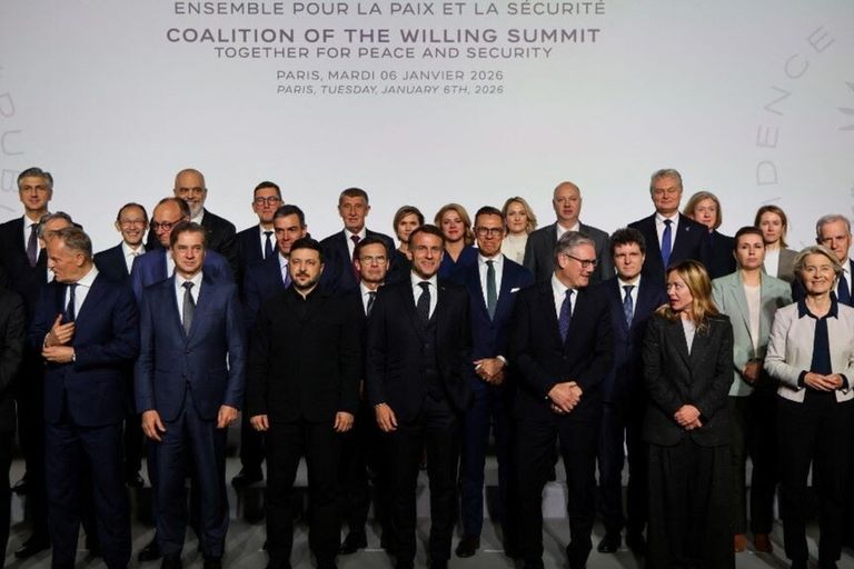 Meloni a Parigi con gli altri leader dei cosiddetti Volenterosi