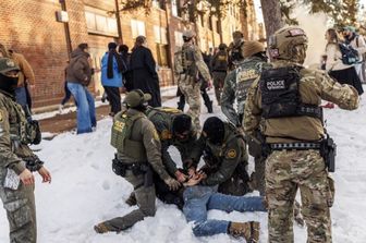 Agenti della pattuglia di frontiera statunitense