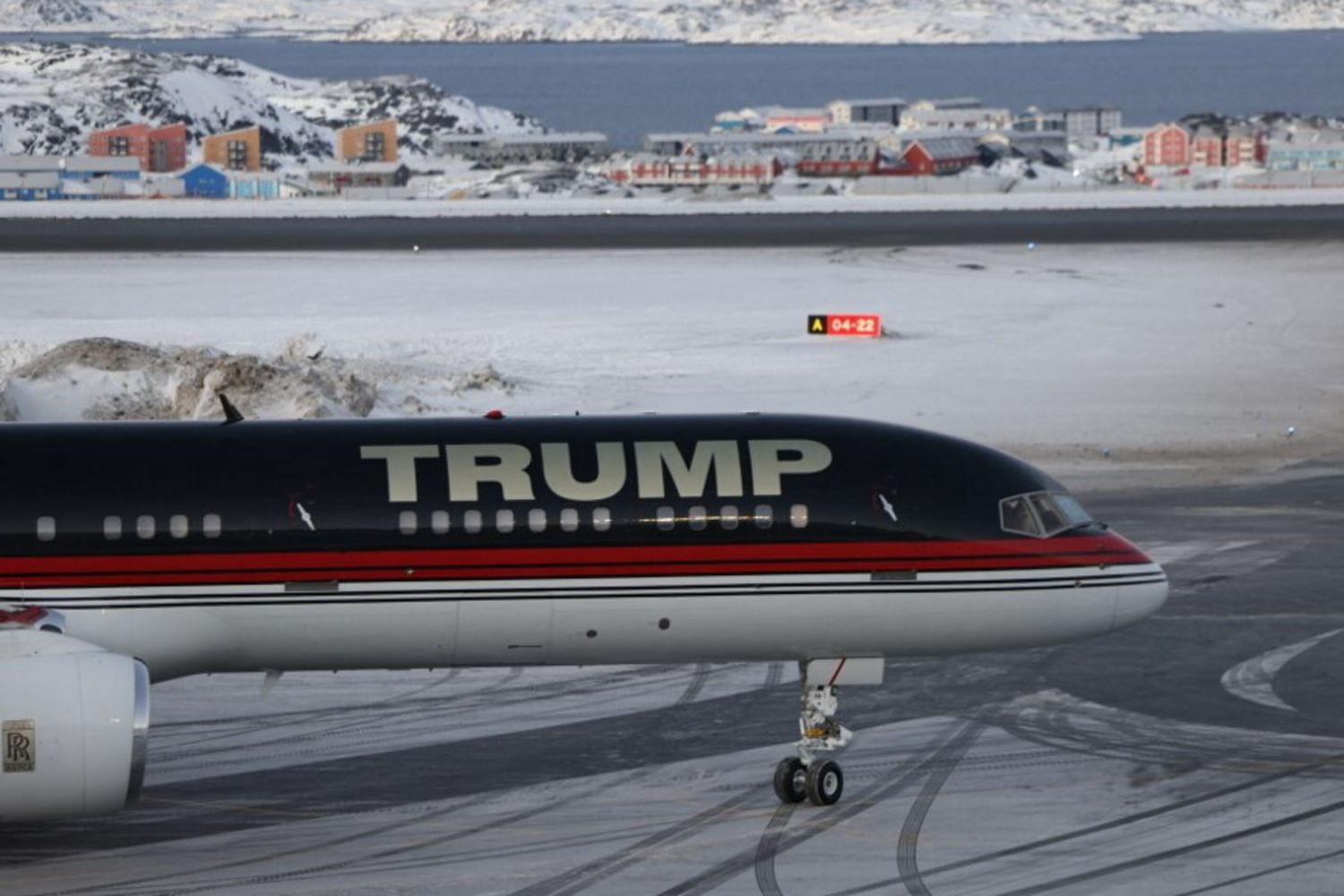 L'aereo di Trump jr atterrato in Groenlandia